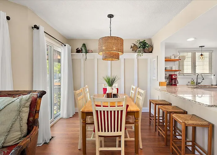 Spacious Recently Updated Bayside 4 Bedroom Holiday home Ocean City
